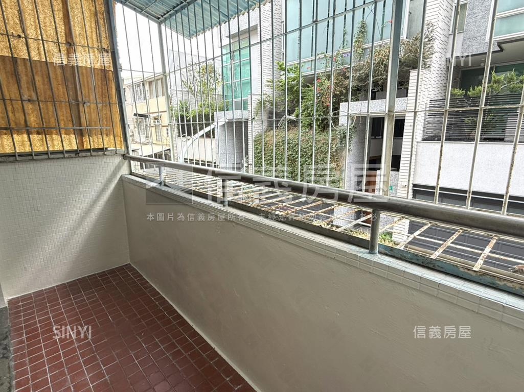 森寓二樓三房前後陽台房屋室內格局與周邊環境