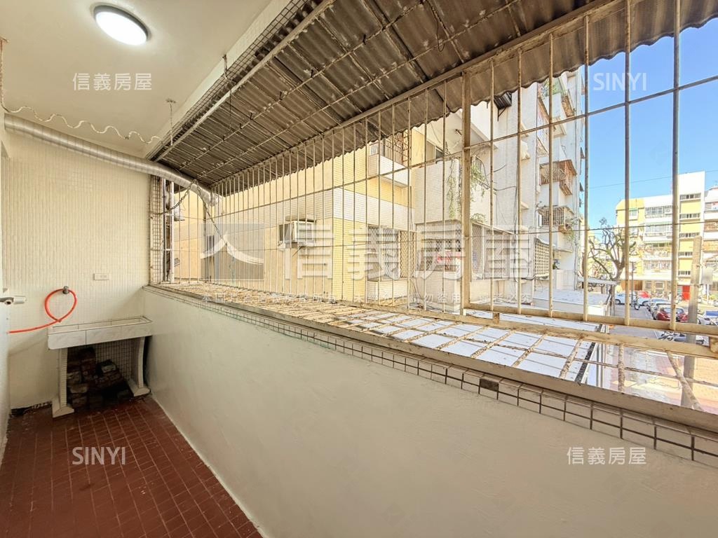 東區２Ｆ三房自在寓房屋室內格局與周邊環境