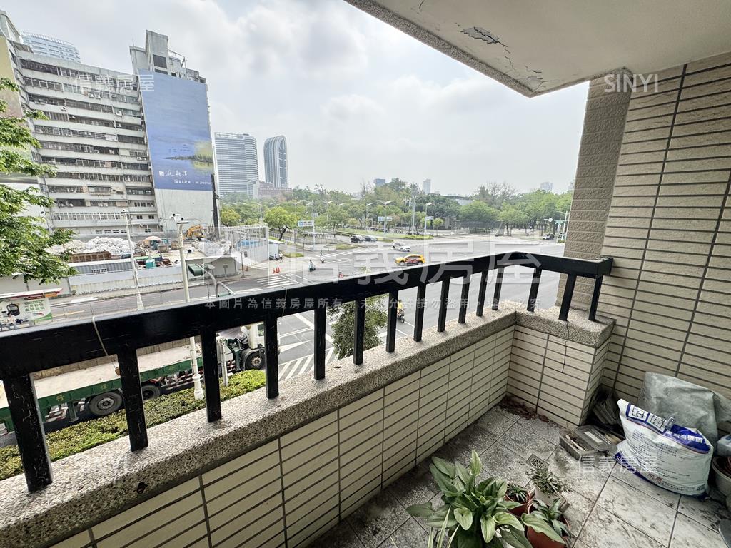 中央公園．景觀美屋房屋室內格局與周邊環境