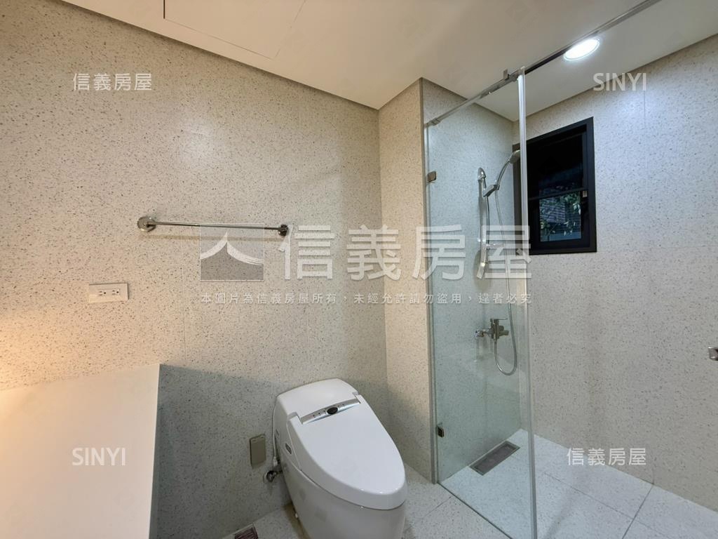 順天豐華低總價露臺戶房屋室內格局與周邊環境