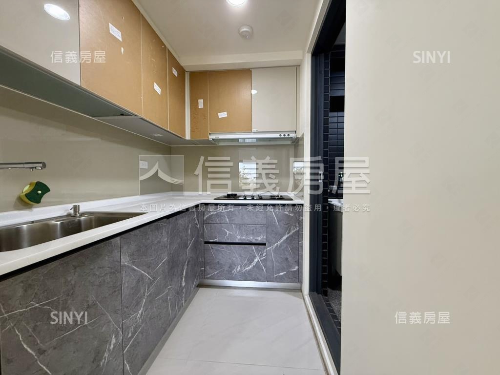 順天豐華低總價露臺戶房屋室內格局與周邊環境