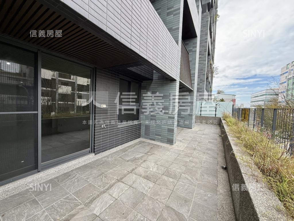 順天豐華低總價露臺戶房屋室內格局與周邊環境