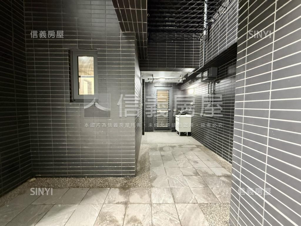 順天豐華低總價露臺戶房屋室內格局與周邊環境