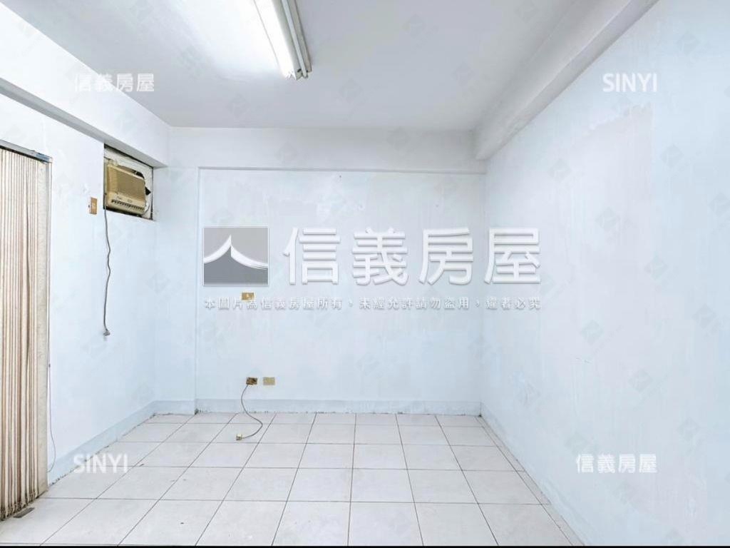 仁武大同二街低總價透天房屋室內格局與周邊環境