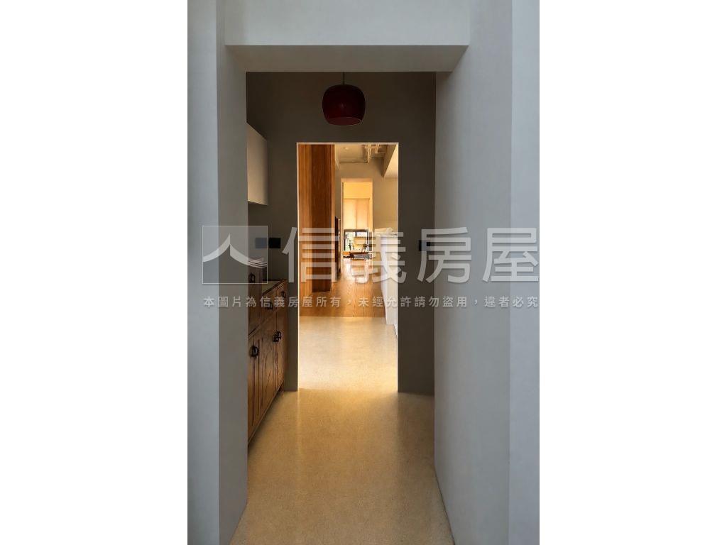 世界心邊間精品美辦房屋室內格局與周邊環境