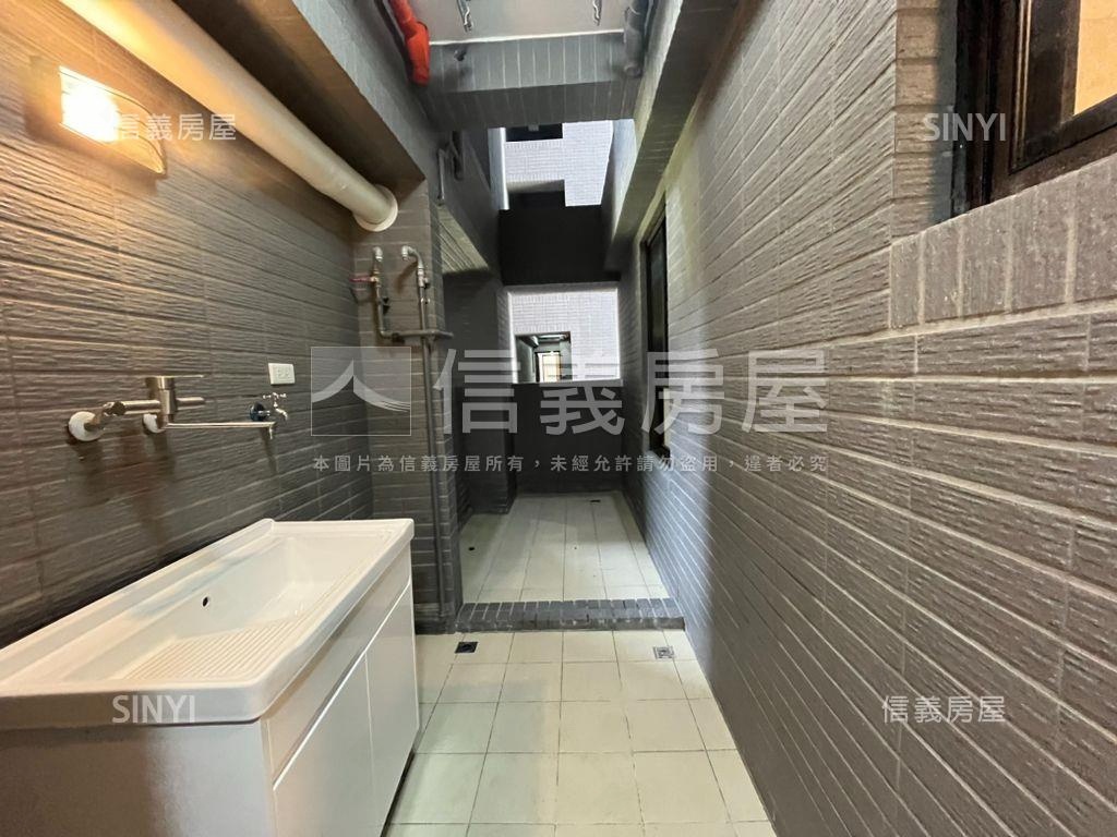 大櫻國３全新朝南樹梢戶房屋室內格局與周邊環境