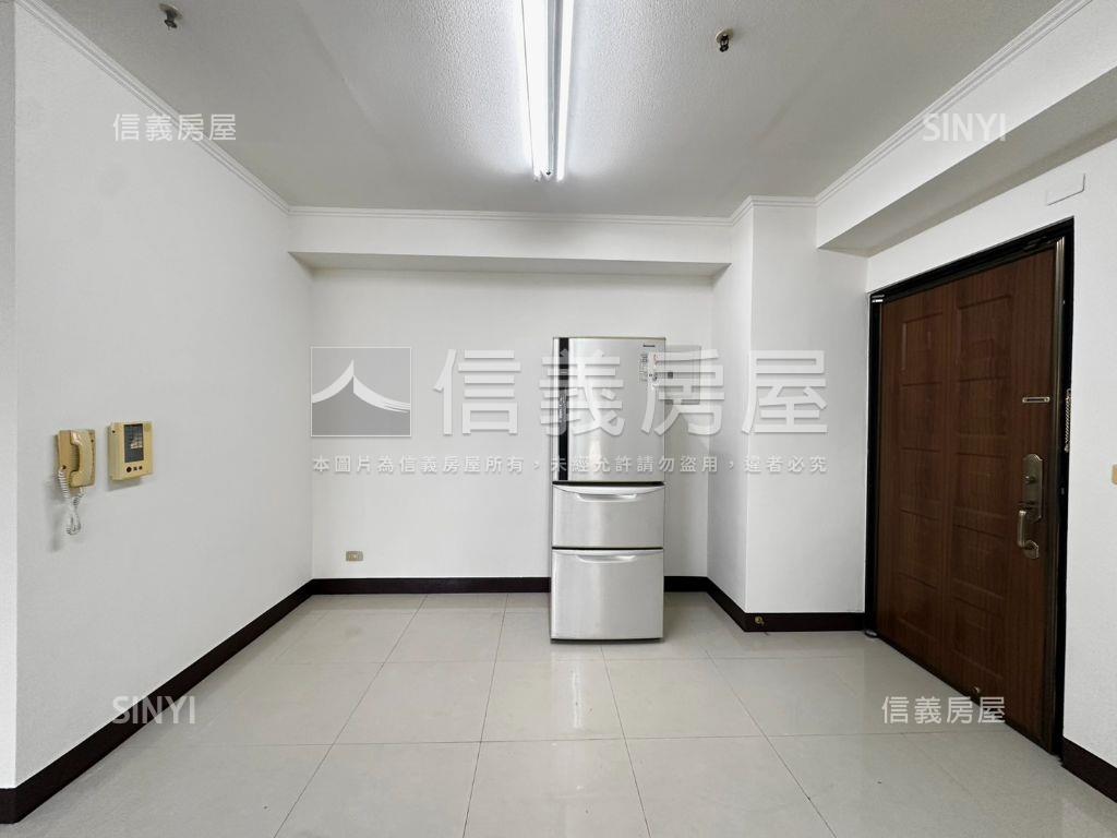 美術康橋高樓兩房平車房屋室內格局與周邊環境