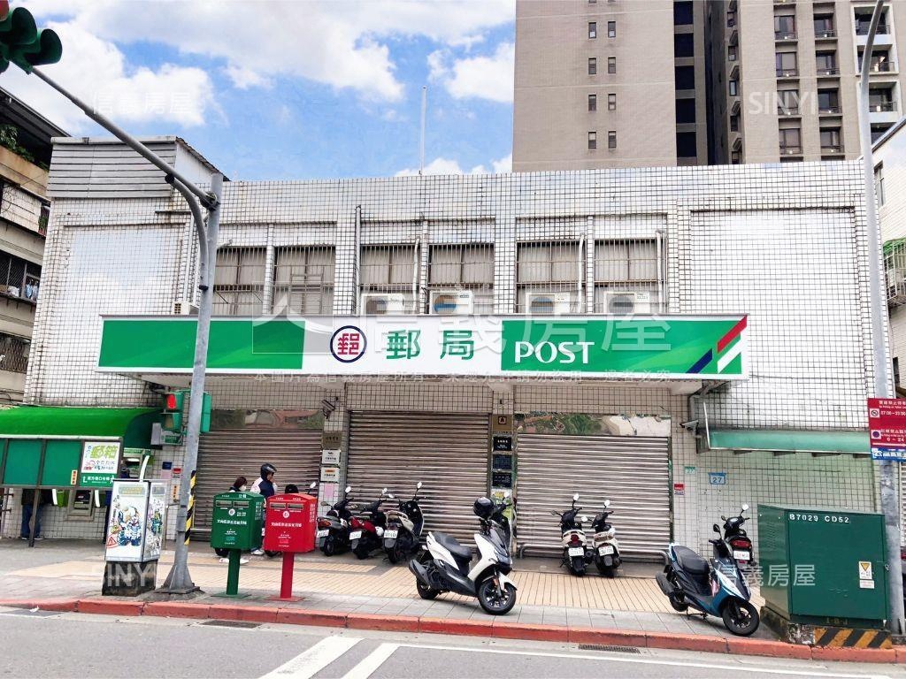 公園首排未來捷運稀有釋出房屋室內格局與周邊環境
