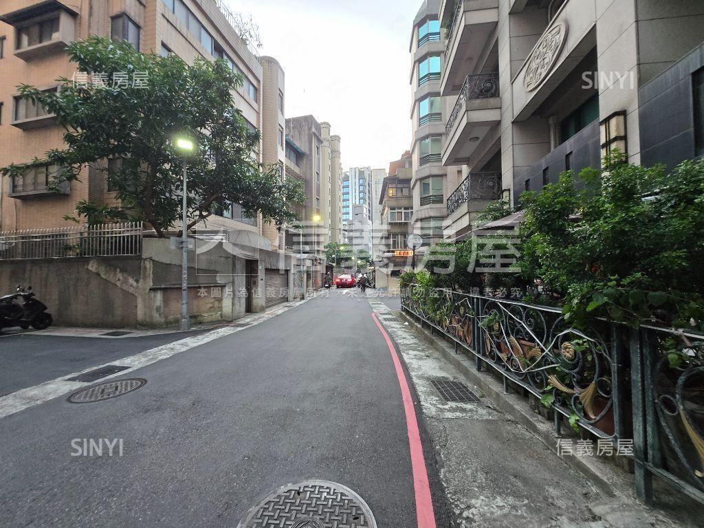 雙捷中正國中一樓房屋室內格局與周邊環境