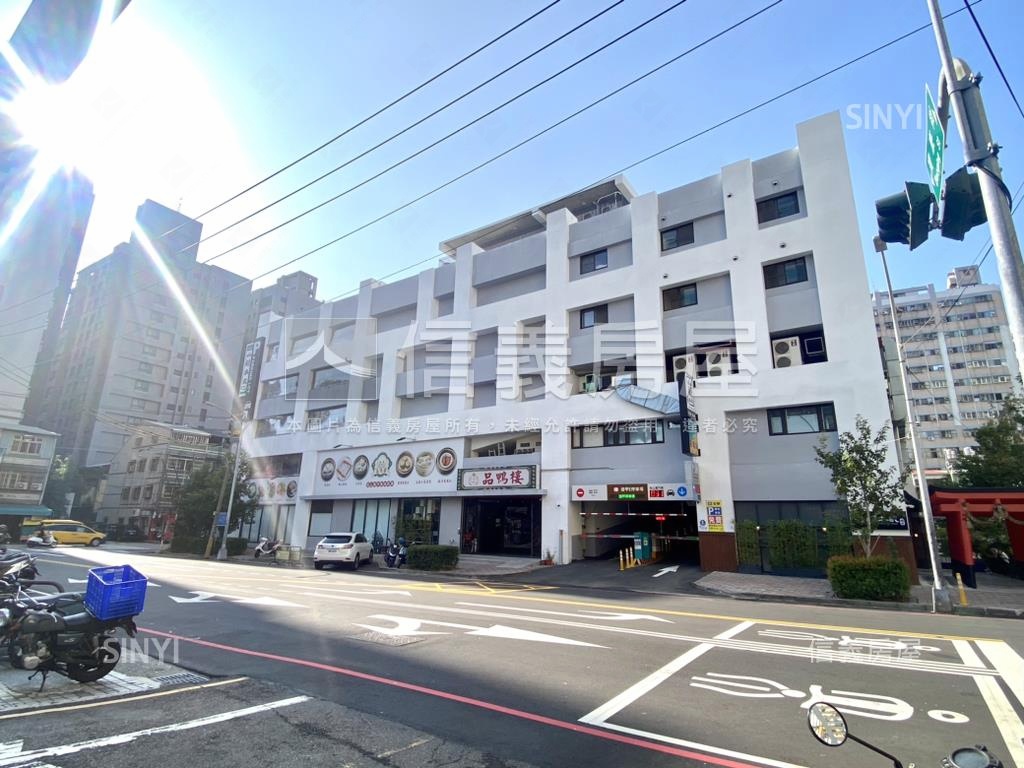 震後完工白金漢宮美美三房房屋室內格局與周邊環境