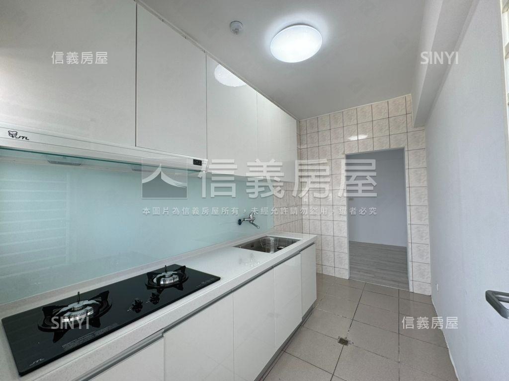 南興富邸三房平車遼闊市景房屋室內格局與周邊環境