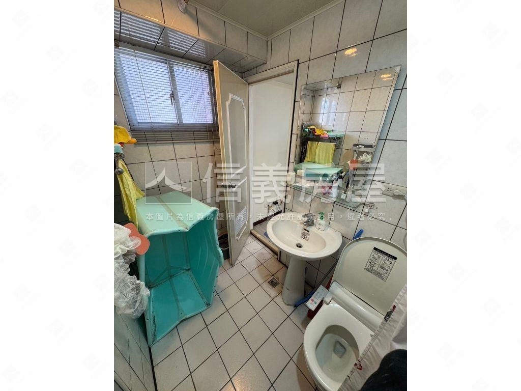 極品✪三房車位雙衛浴開窗房屋室內格局與周邊環境