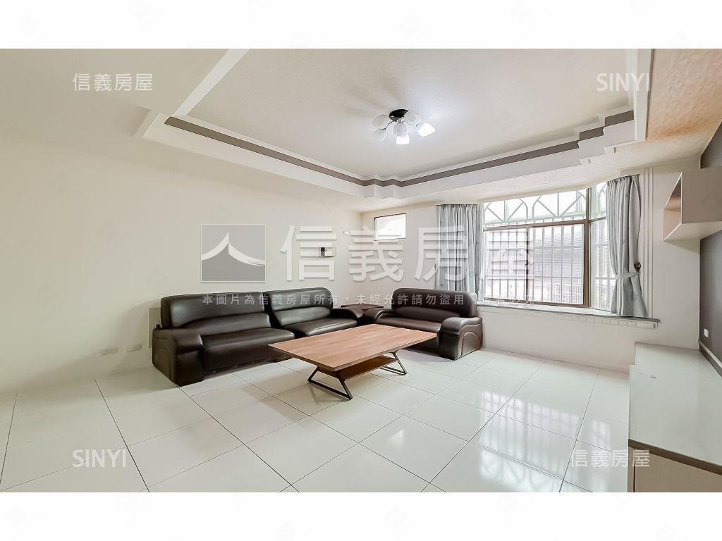 潭子邊間大地坪車庫透天房屋室內格局與周邊環境
