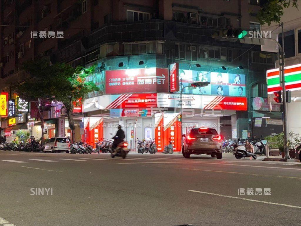 南屯東興路大面寬直營角店房屋室內格局與周邊環境