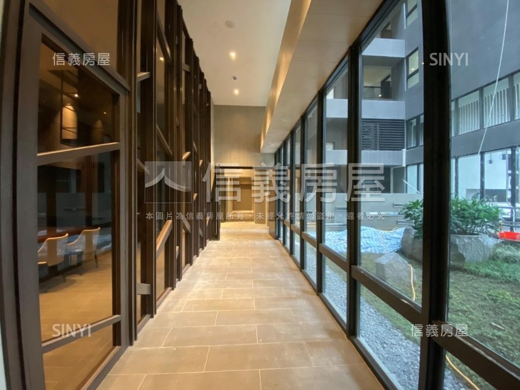 新潤翠峰幸福三房車位房屋室內格局與周邊環境