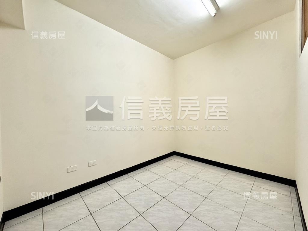 劃江山低總價四房車位房屋室內格局與周邊環境