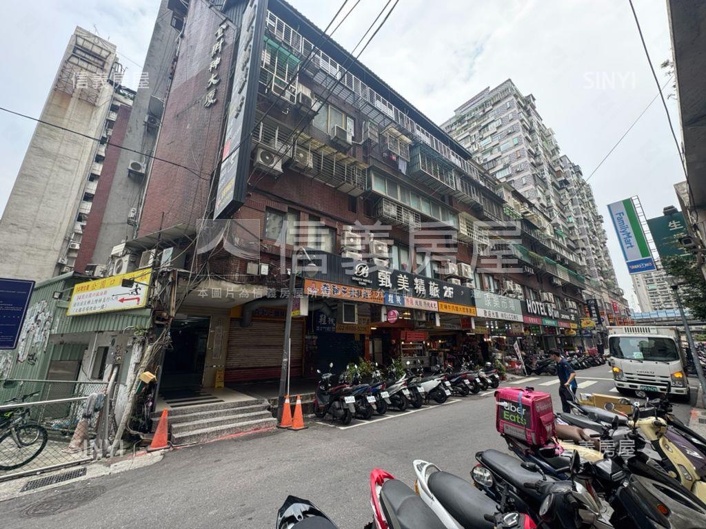 金財神小店面房屋室內格局與周邊環境