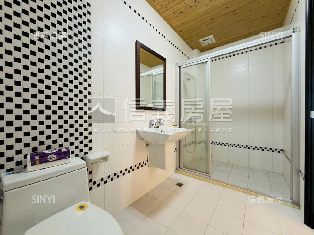 出門公園。十二米路採光墅房屋室內格局與周邊環境