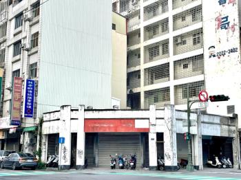 臺灣大道大地坪金角店面