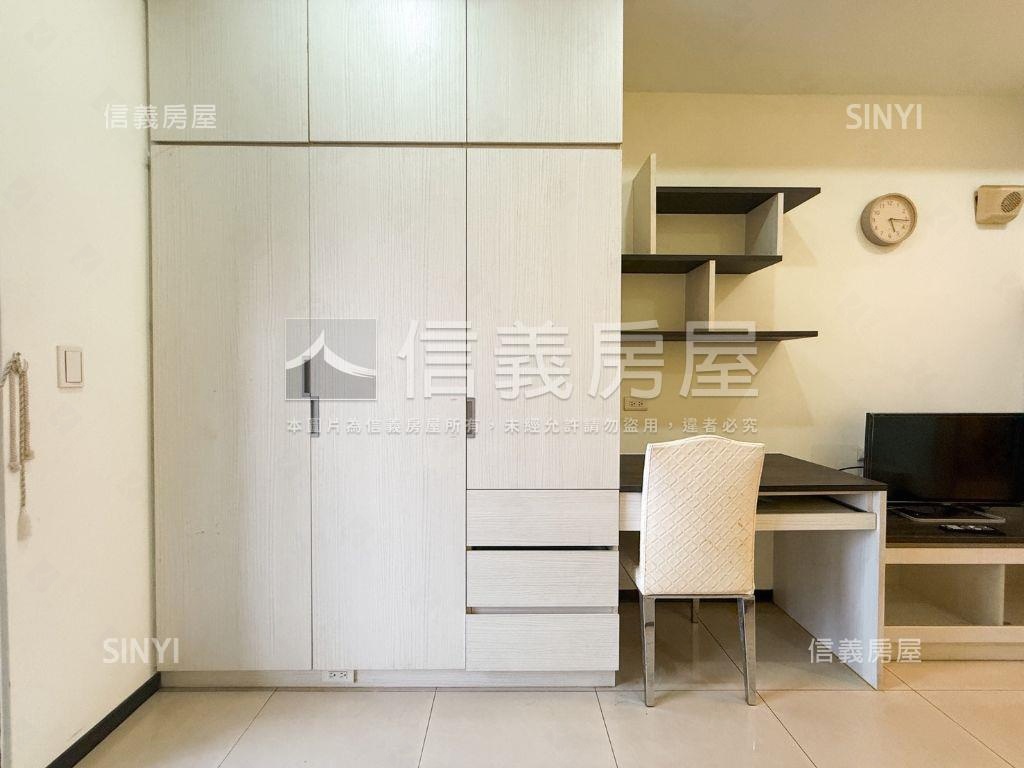 【專任】南方之星高樓景觀房屋室內格局與周邊環境