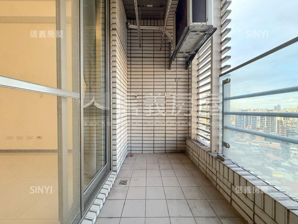 【專任】南方之星高樓景觀房屋室內格局與周邊環境