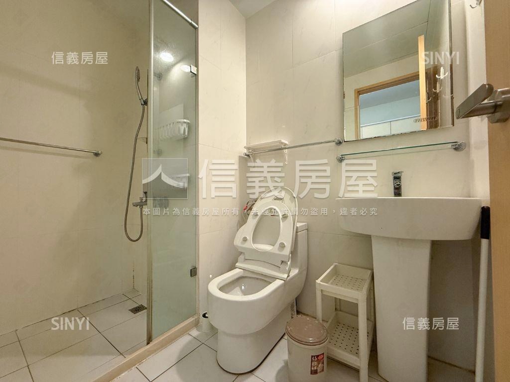 【專任】南方之星高樓景觀房屋室內格局與周邊環境