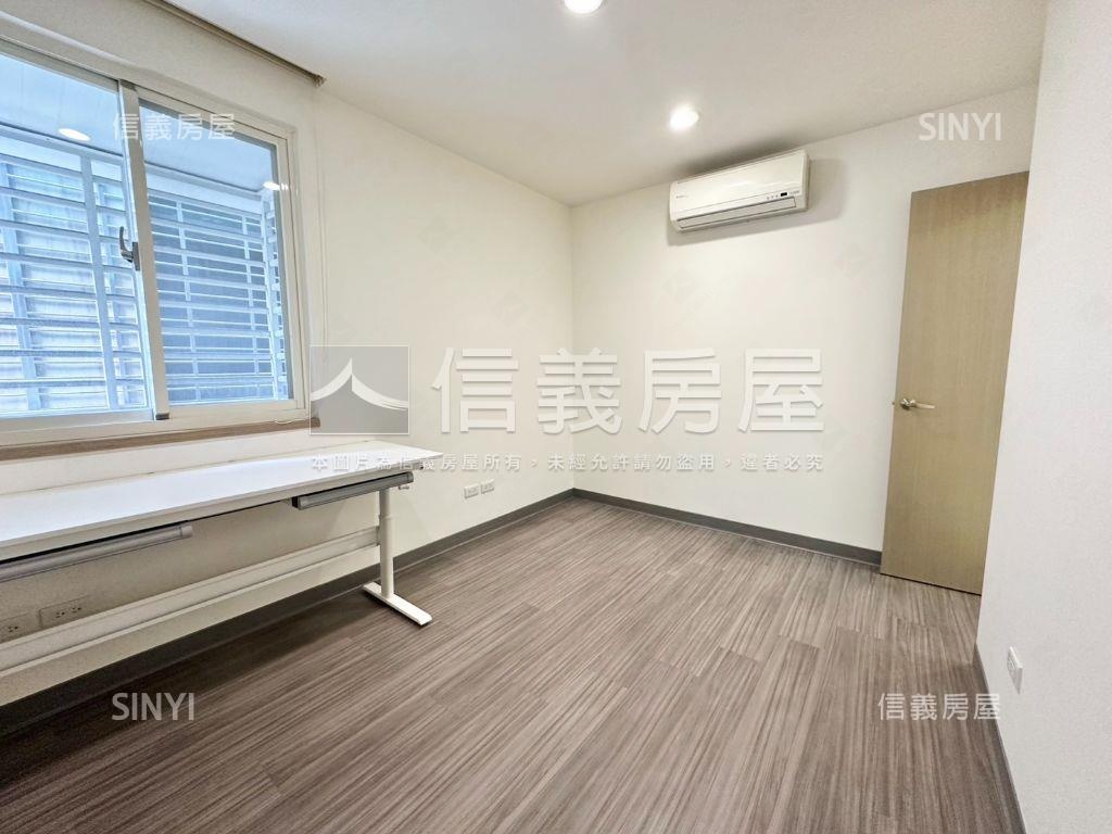 板橋車站邊間採光美宅２樓房屋室內格局與周邊環境