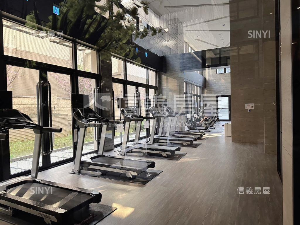 富宇君天下高樓２房房屋室內格局與周邊環境