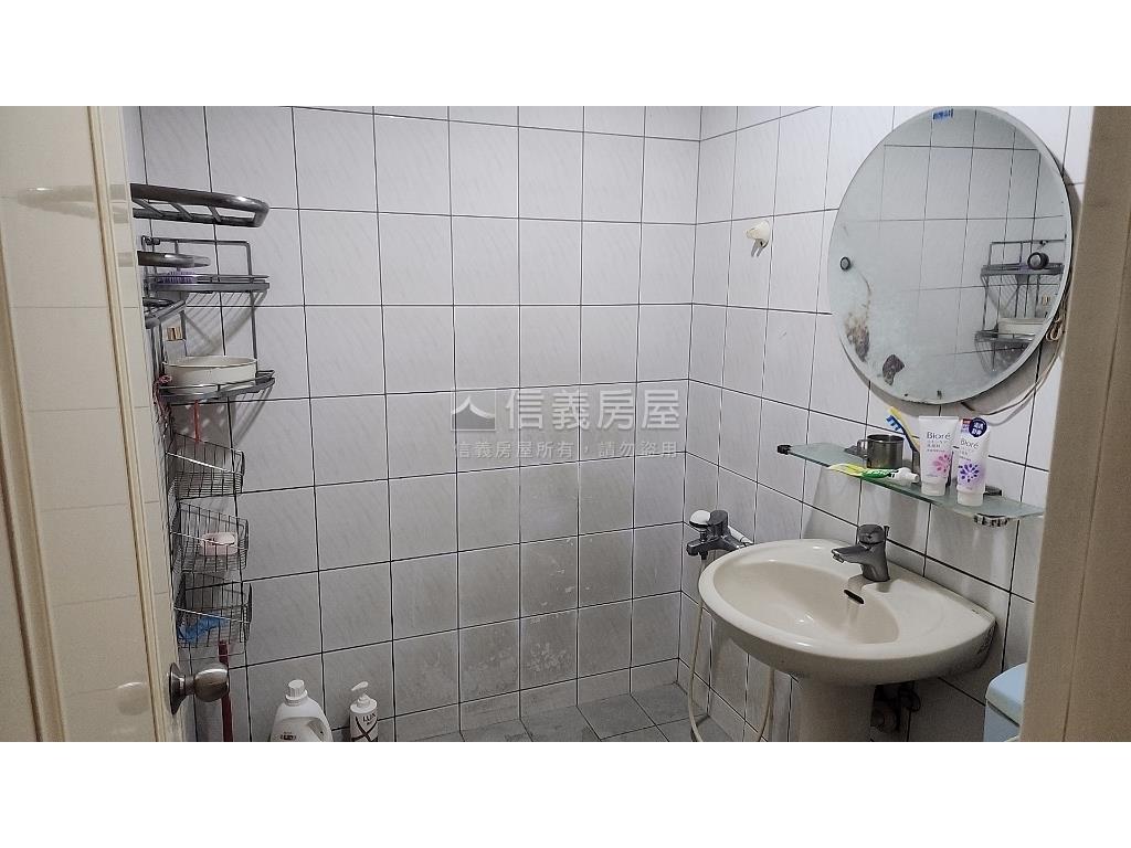 榮星花園新婚家庭大空間房屋室內格局與周邊環境