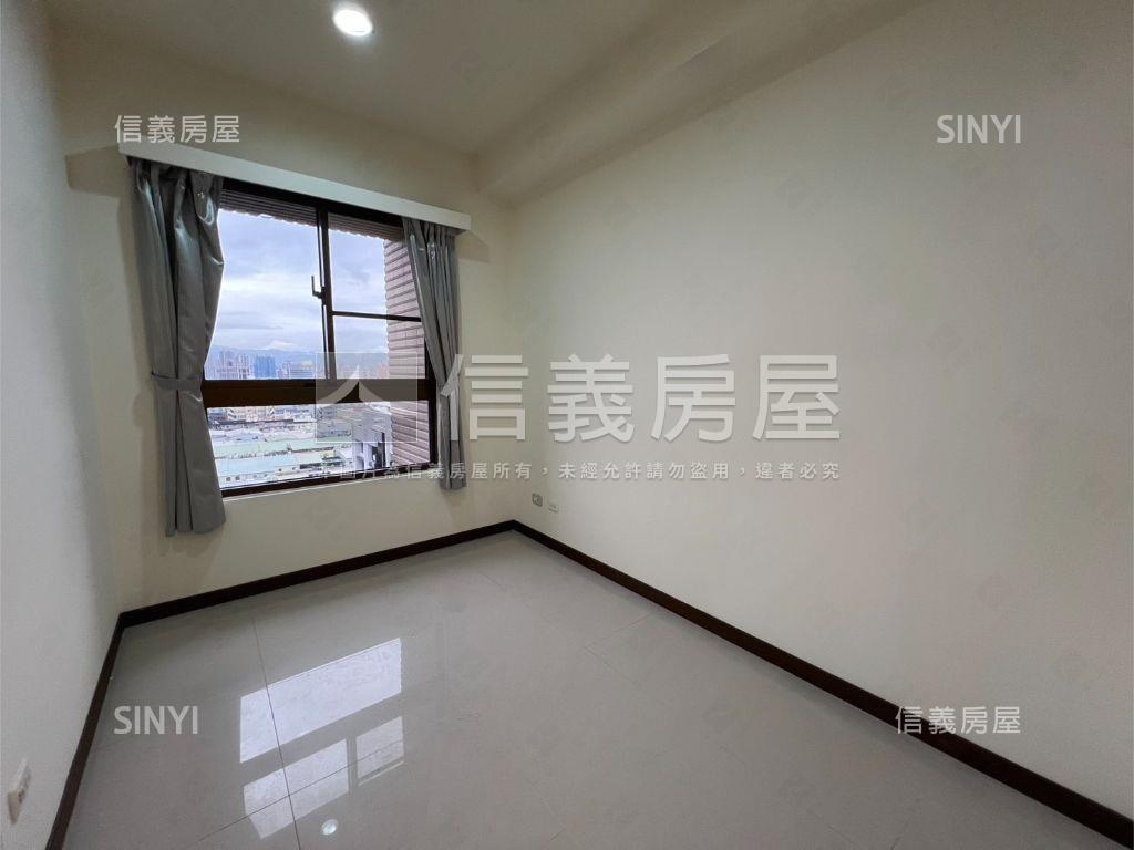 公園首席景觀四房車房屋室內格局與周邊環境