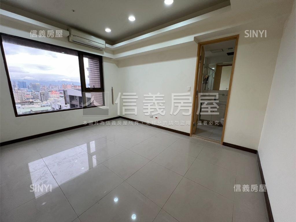 公園首席景觀四房車房屋室內格局與周邊環境