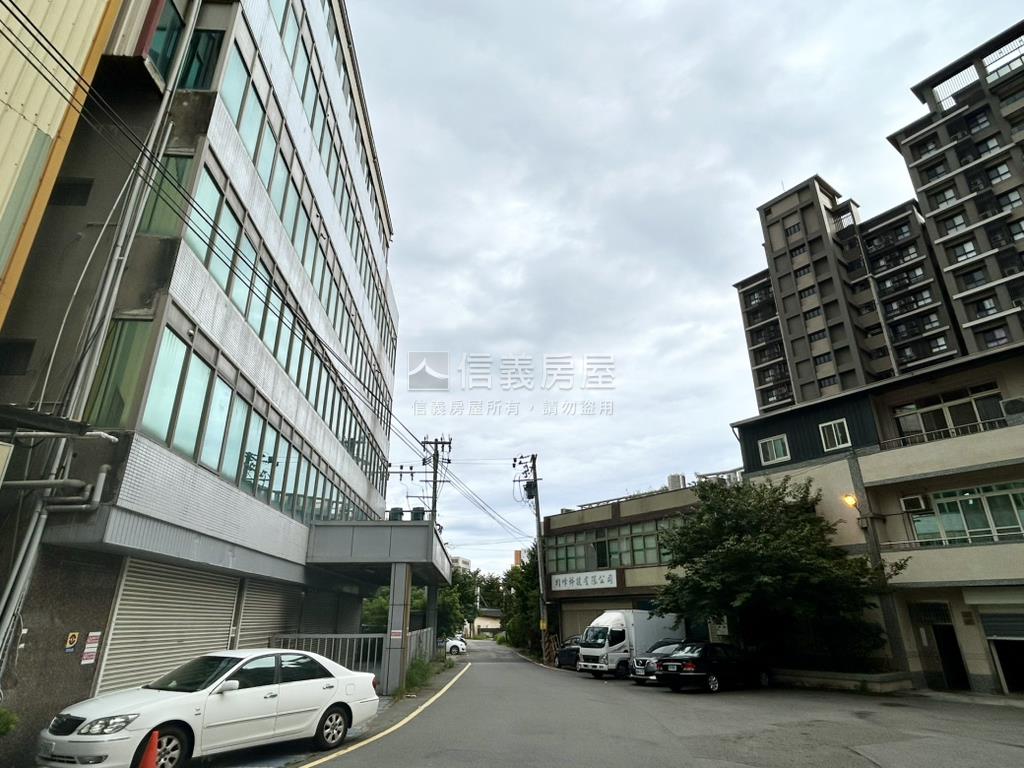 埔頂大辦公寬敞好規劃房屋室內格局與周邊環境