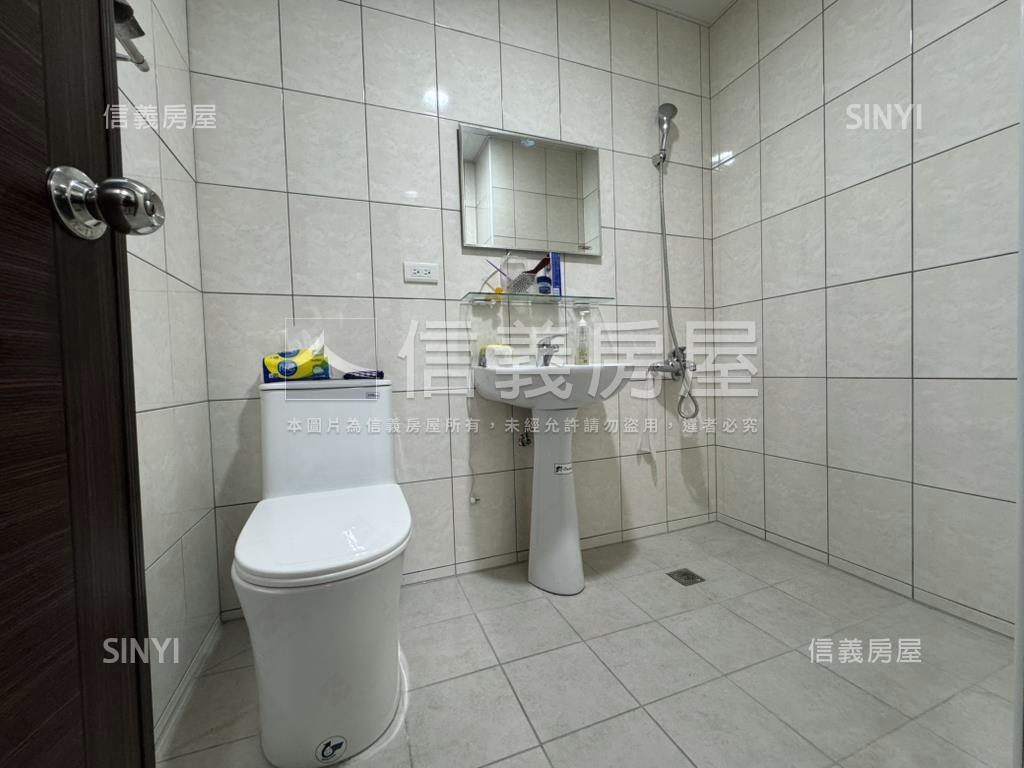 近中山國小一樓店住房屋室內格局與周邊環境