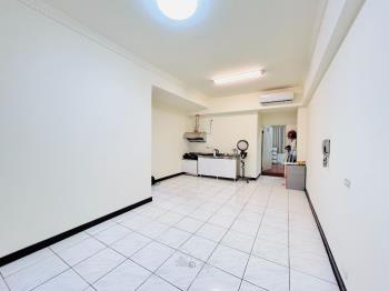 近中山國小一樓店住