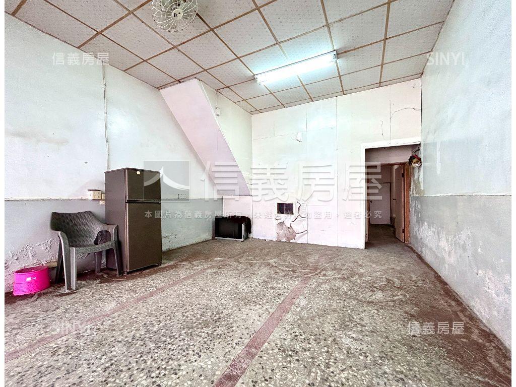 小港二苓商圈黃金店面房屋室內格局與周邊環境