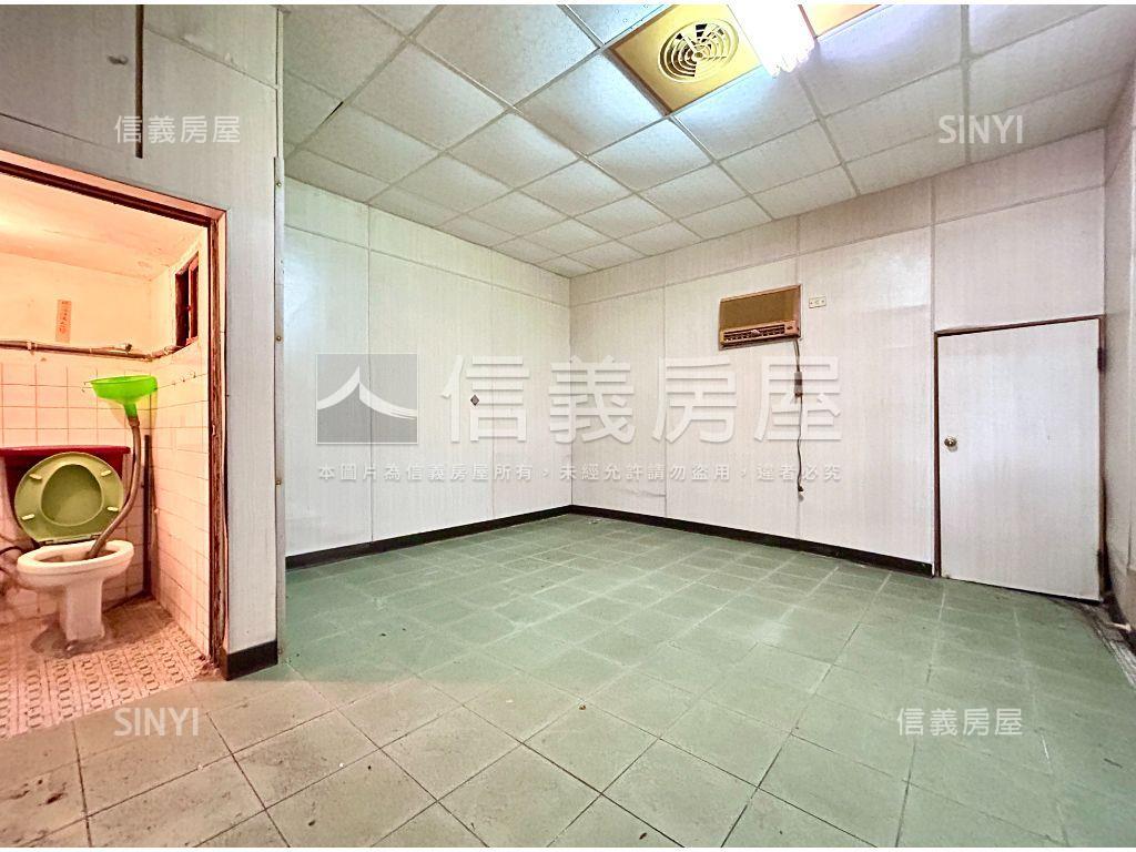 小港二苓商圈黃金店面房屋室內格局與周邊環境