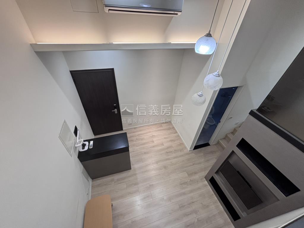 翔譽愛力稀有４米２空間房屋室內格局與周邊環境