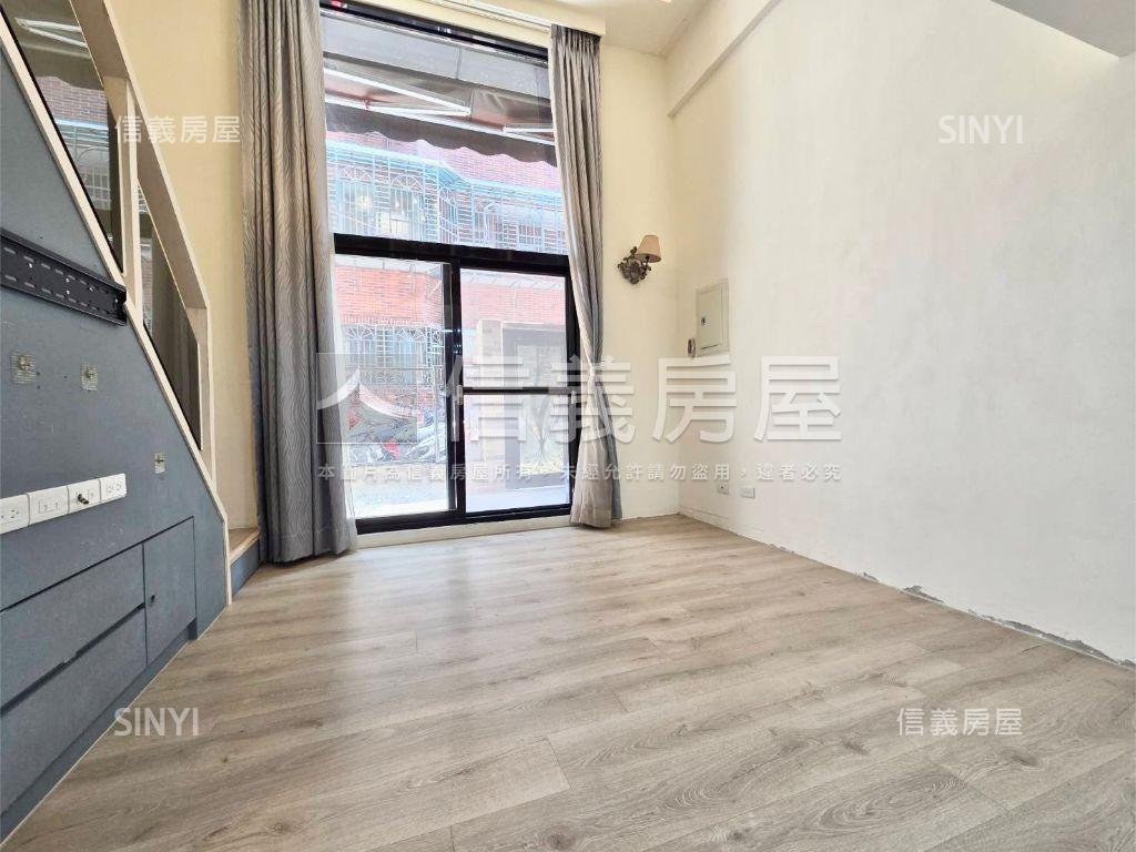 心板硯挑高舒適溫馨房房屋室內格局與周邊環境