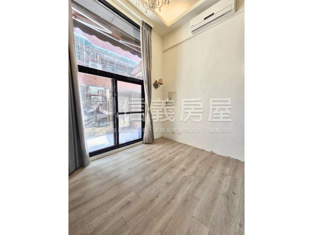 心板硯挑高舒適溫馨房房屋室內格局與周邊環境