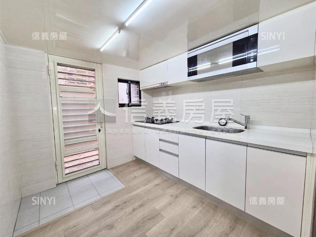 心板硯挑高舒適溫馨房房屋室內格局與周邊環境