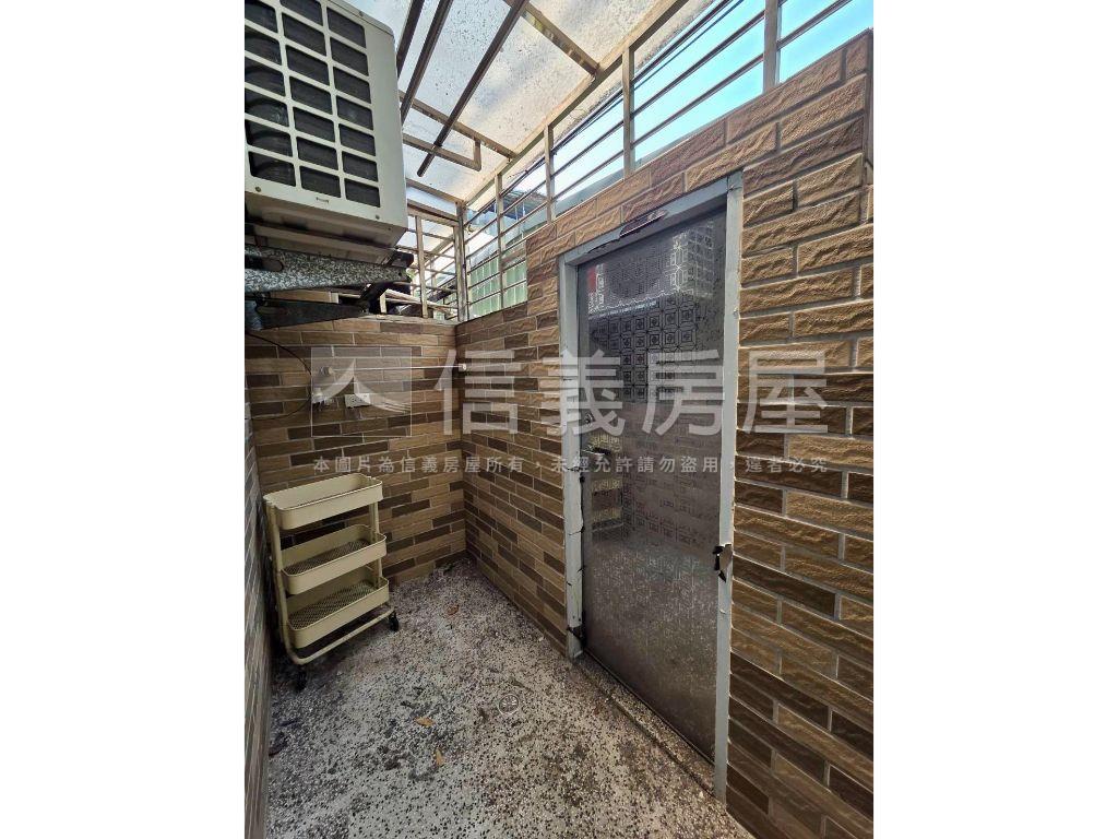 心板硯挑高舒適溫馨房房屋室內格局與周邊環境