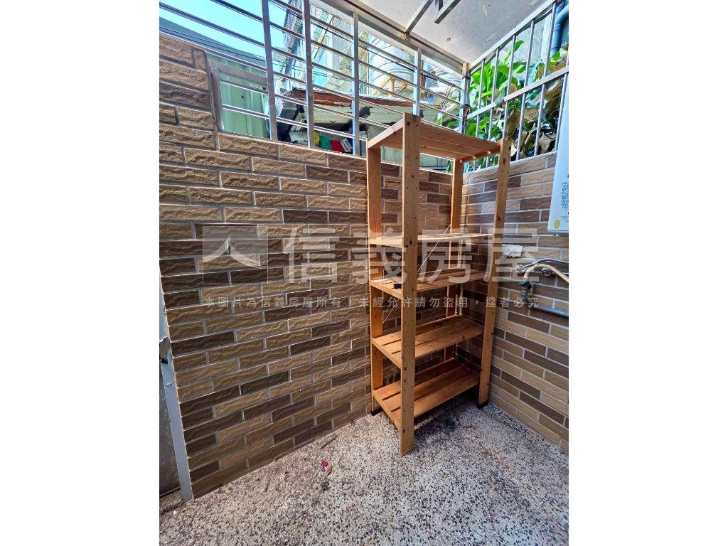 心板硯挑高舒適溫馨房房屋室內格局與周邊環境