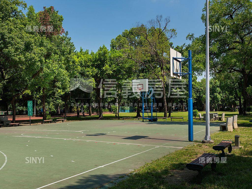 心板硯挑高舒適溫馨房房屋室內格局與周邊環境