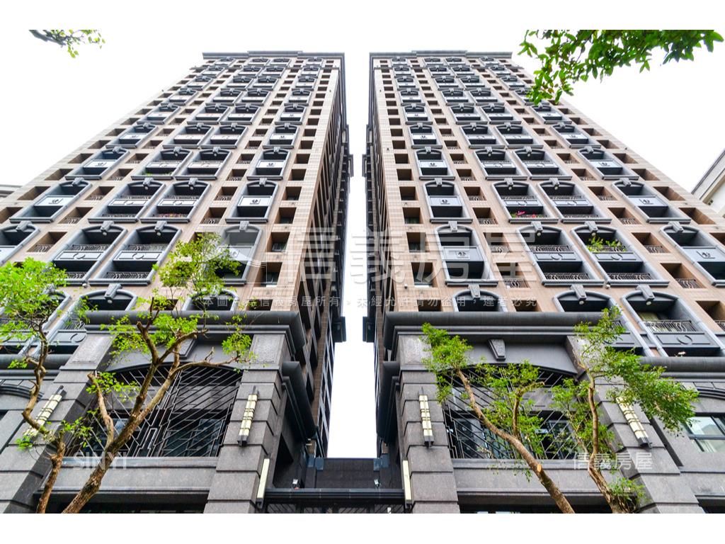 專任台大緣景觀附車位房屋室內格局與周邊環境