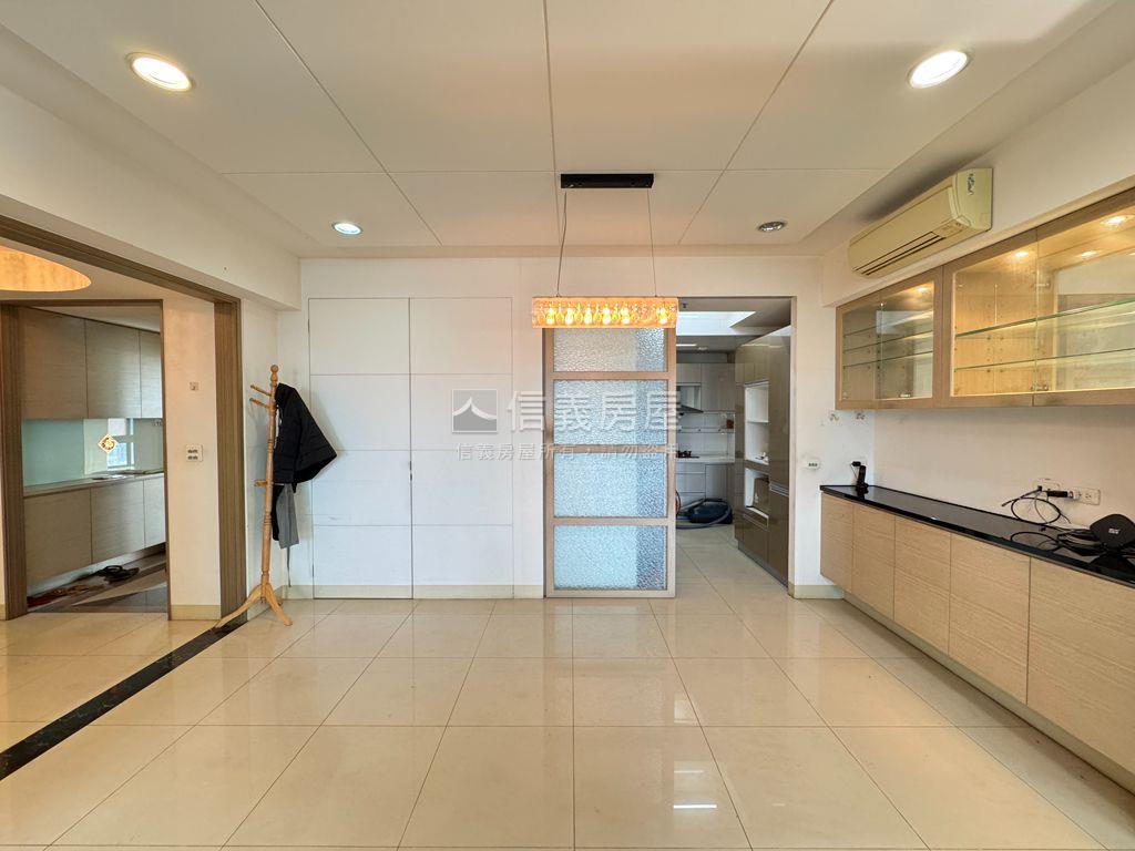 文化翡翠層峰樹海首排美邸房屋室內格局與周邊環境