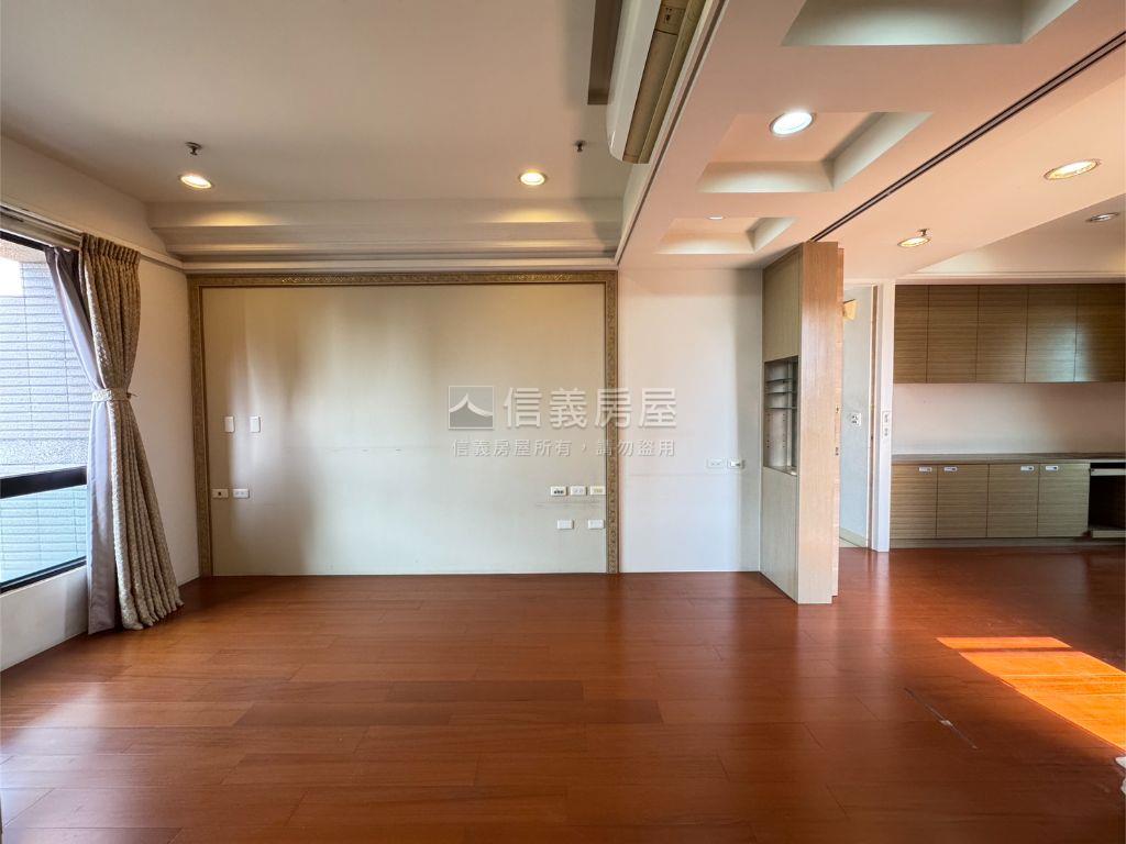 文化翡翠層峰樹海首排美邸房屋室內格局與周邊環境