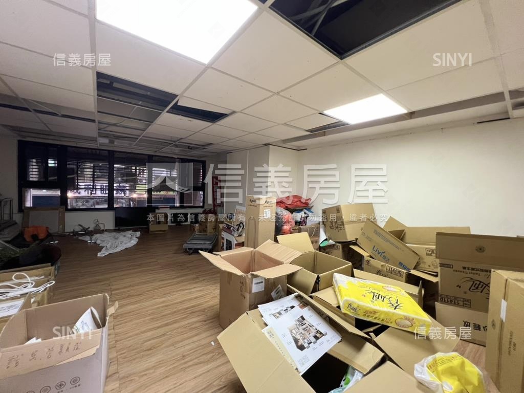 明志路挑高醒目金店面房屋室內格局與周邊環境