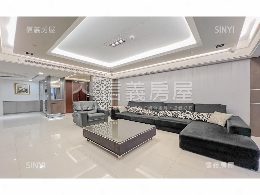 先看這間！鄉林皇居裝潢戶房屋室內格局與周邊環境