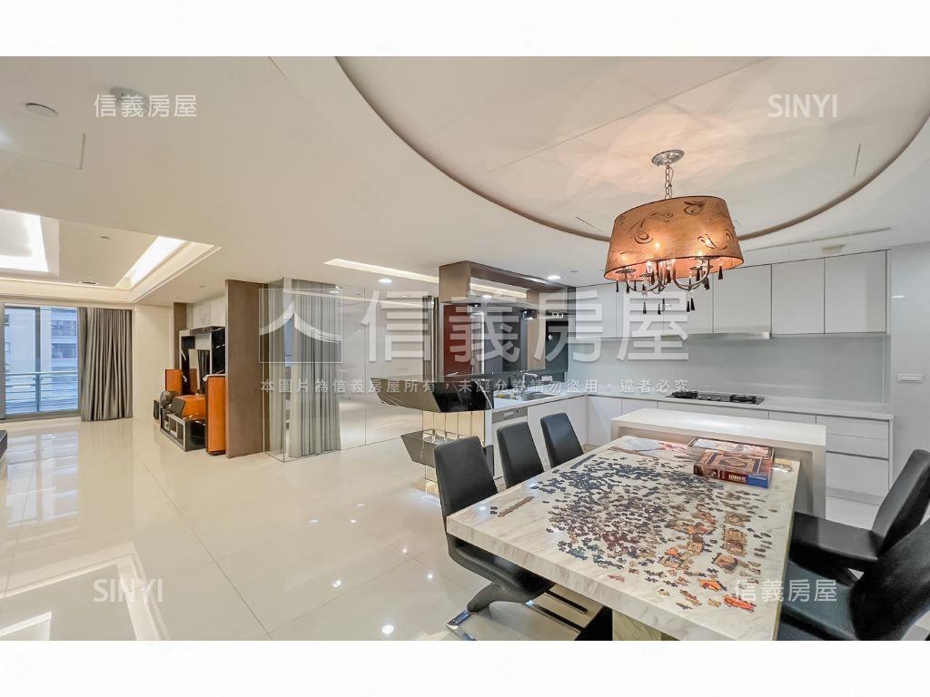 先看這間！鄉林皇居裝潢戶房屋室內格局與周邊環境