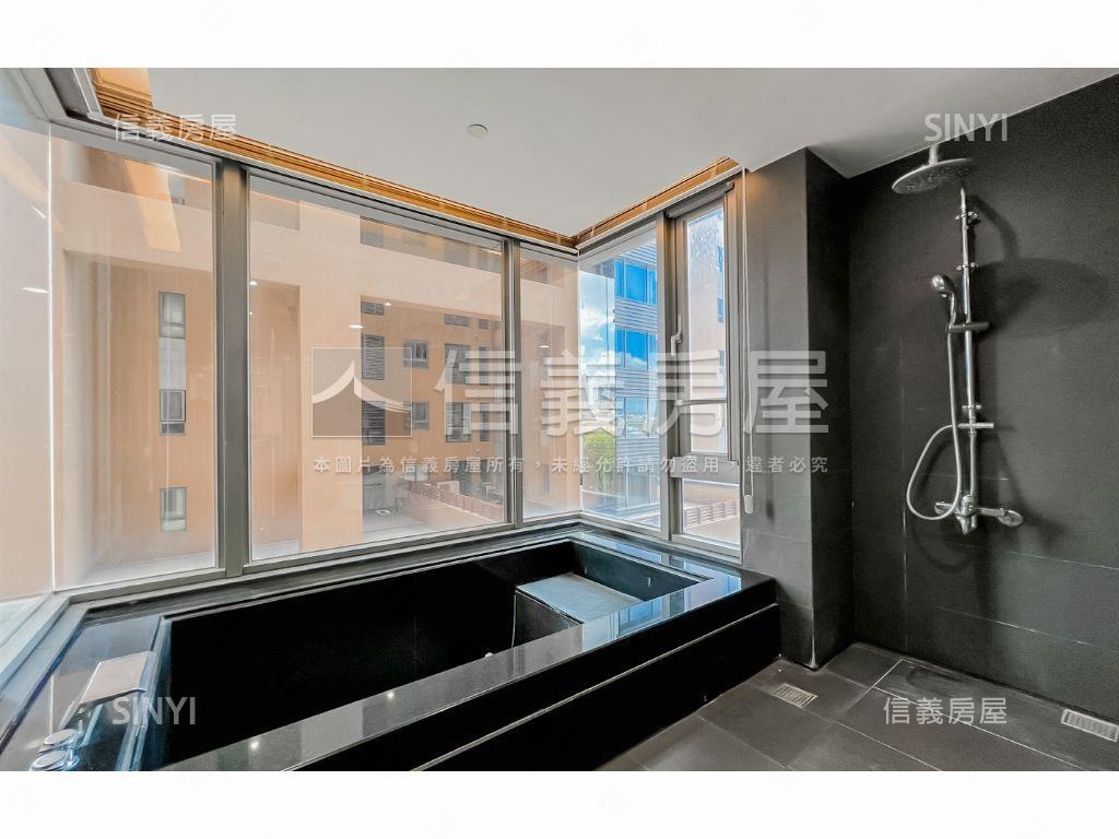 先看這間！鄉林皇居裝潢戶房屋室內格局與周邊環境